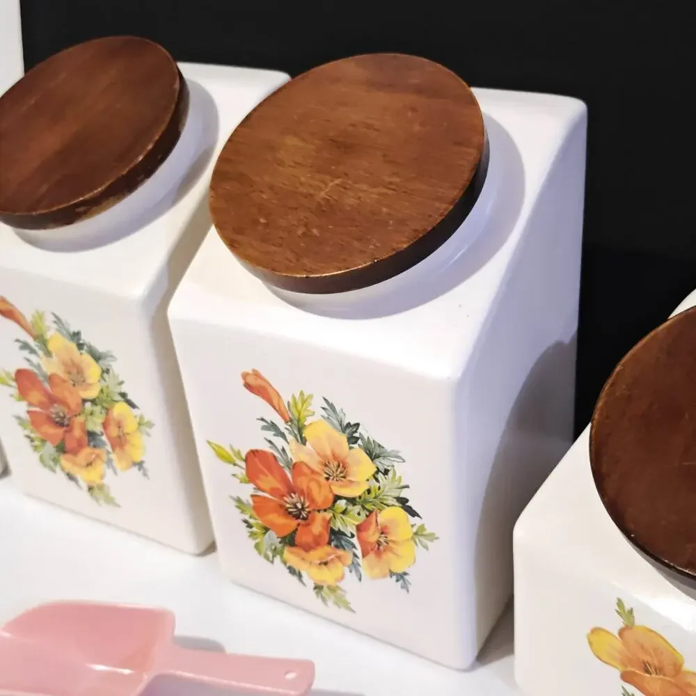 Set Of 4 Hyalyn USA Canister Pottery Pieces Wood Tops Vtg Vegetable w Scoop - Picture 9 of 15